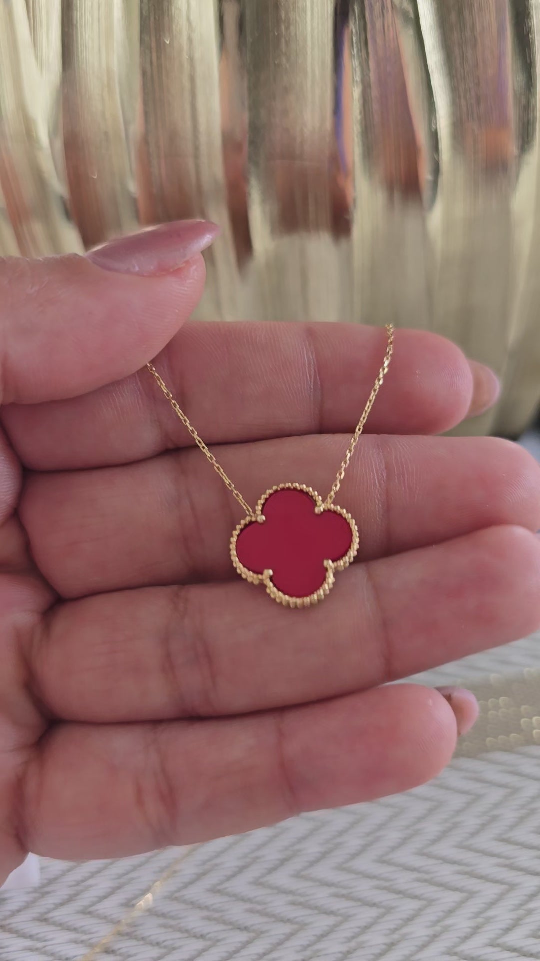 Necklace with pendant