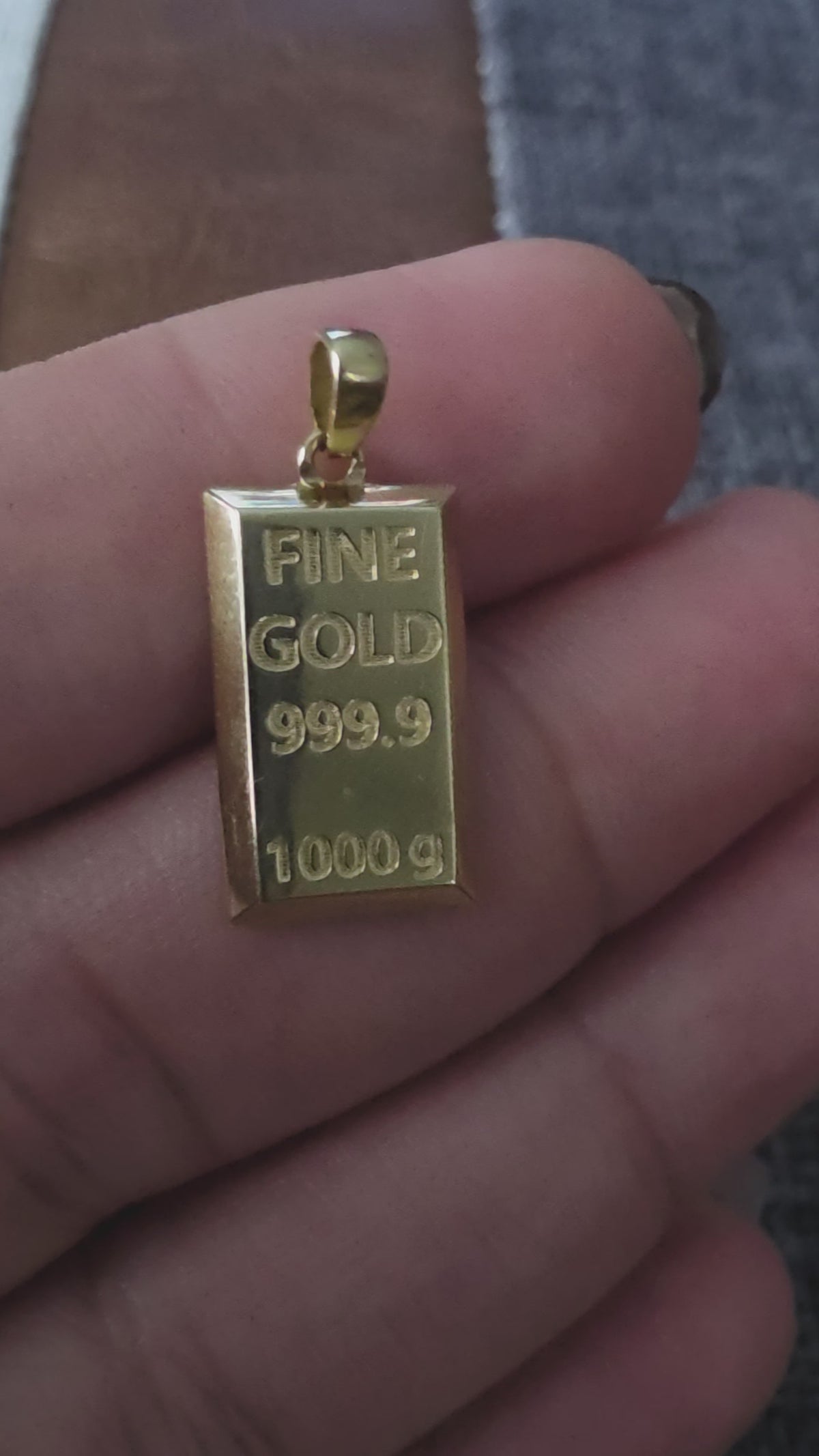 Gold bar pendant – solid 18k gold