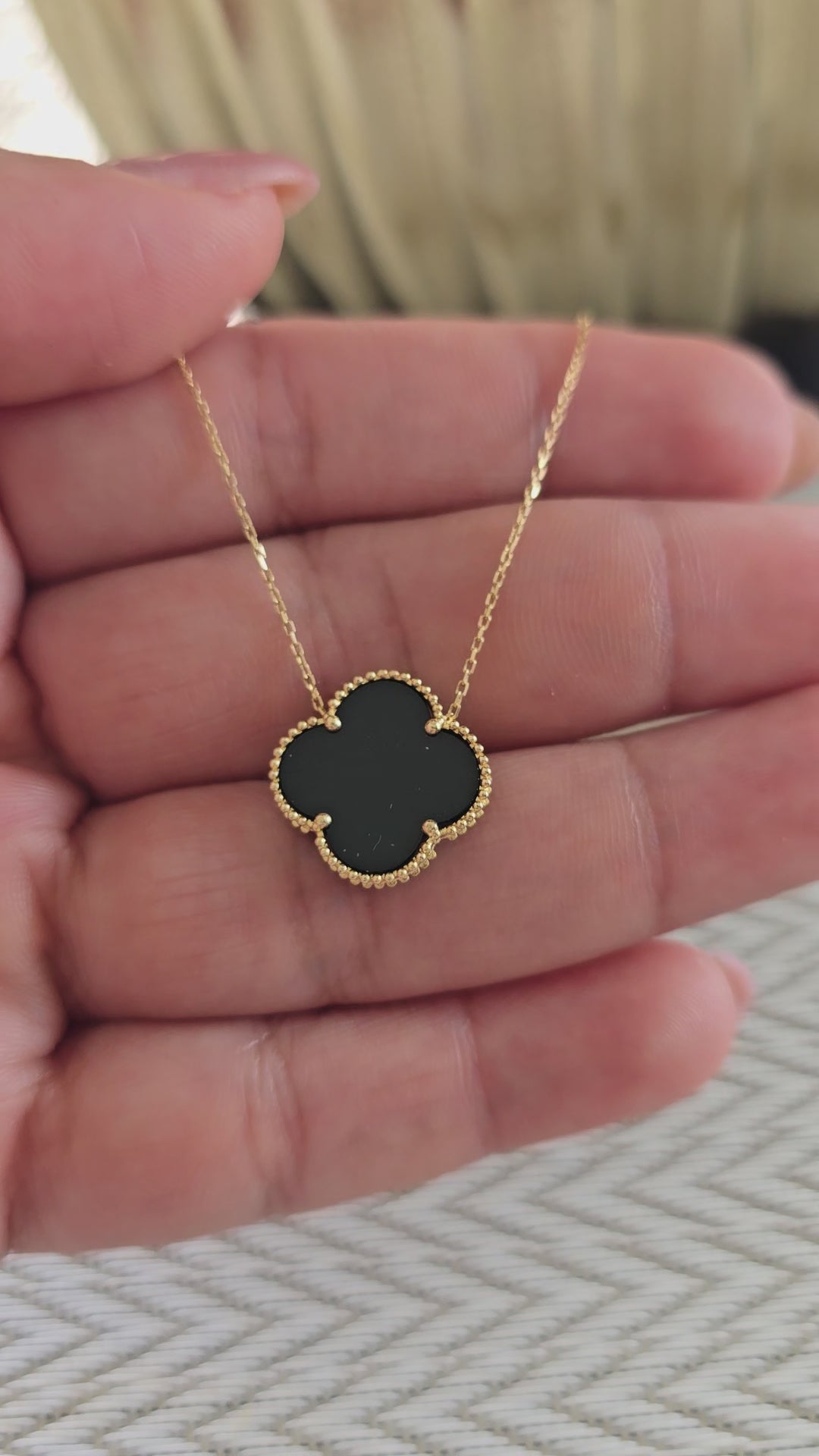 Necklace with pendant