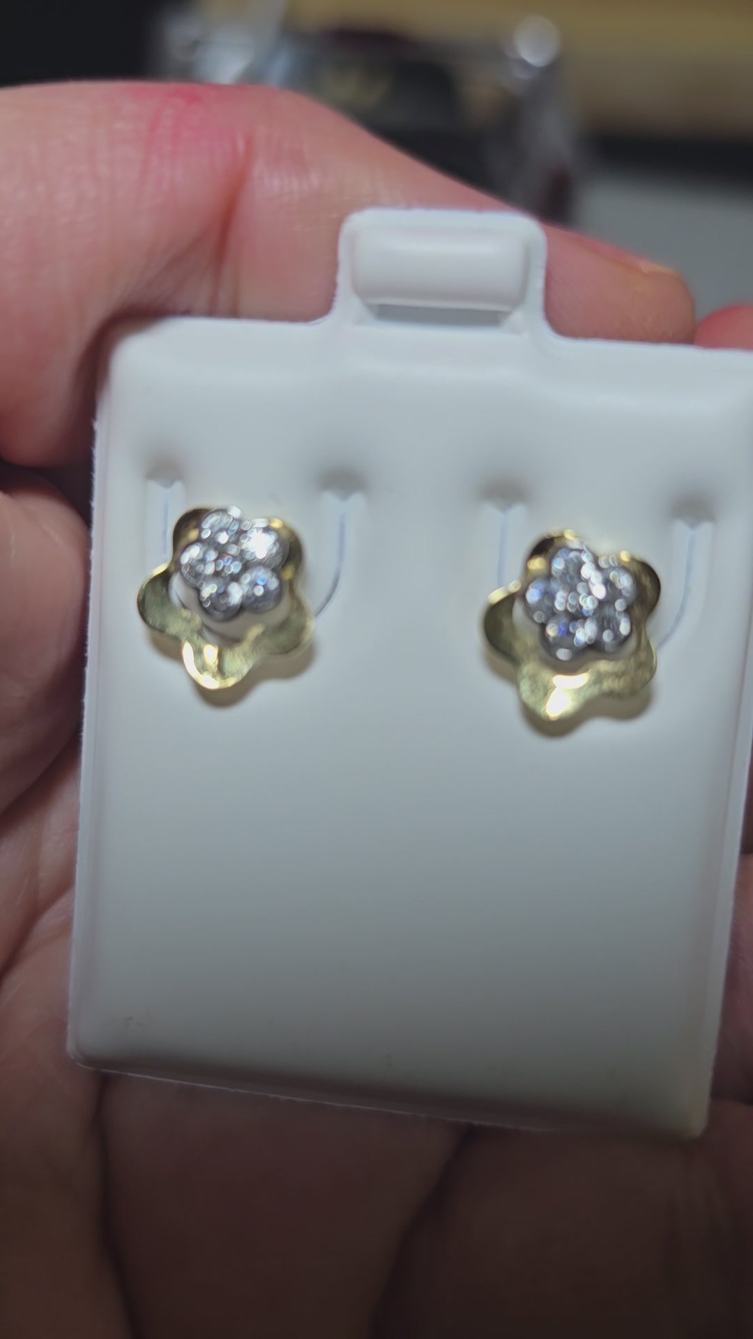 Double flower earrings with white zircons in 18karat Italian gold, butterfly cap, 1.6 grams