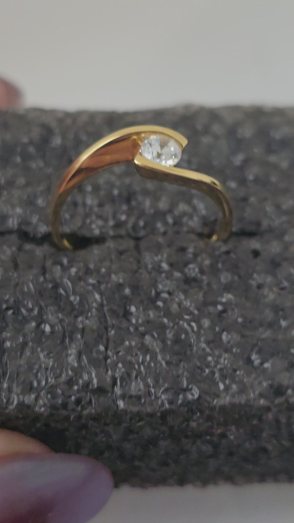 Anillo de solitario