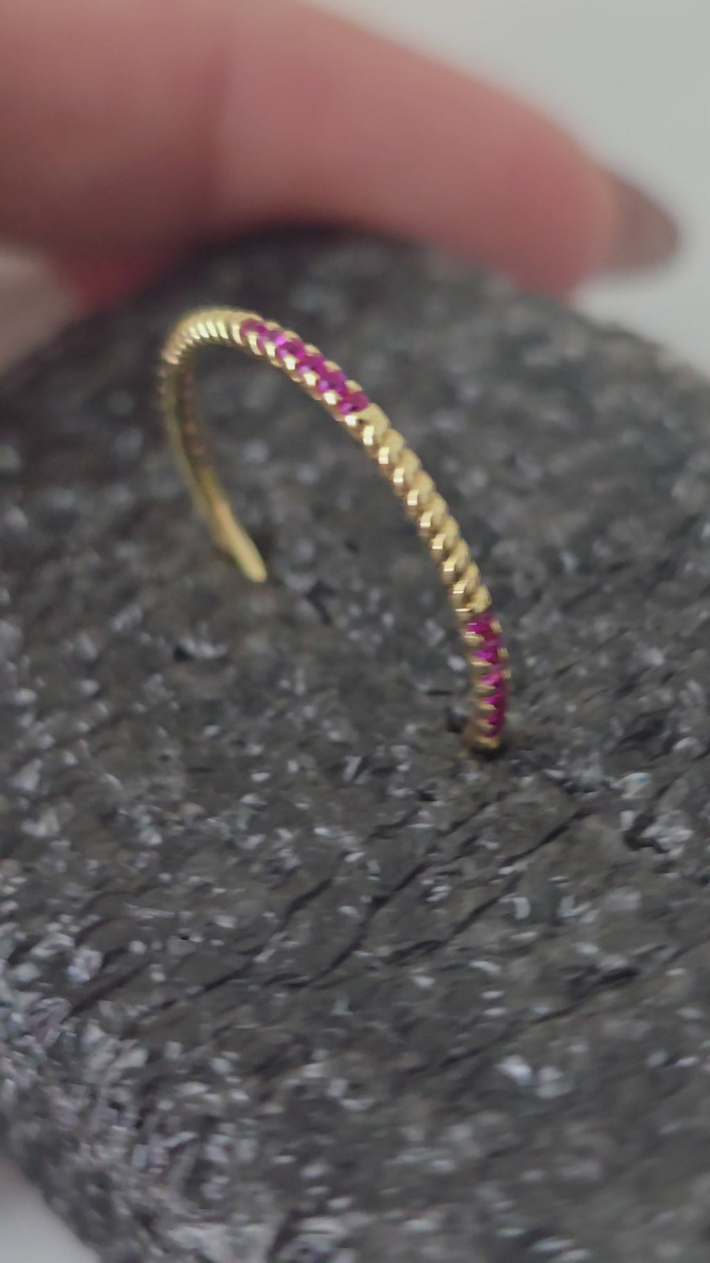 Anillo rosado