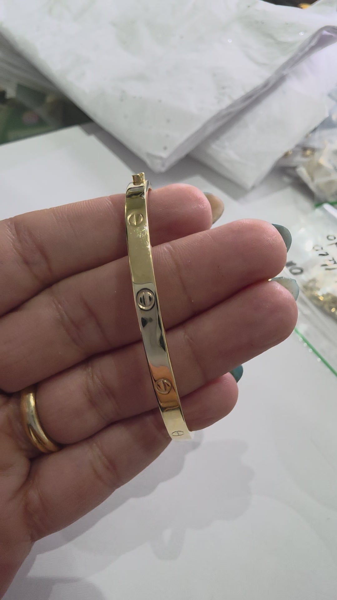 Bracelet