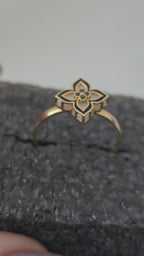 Anillo de flor