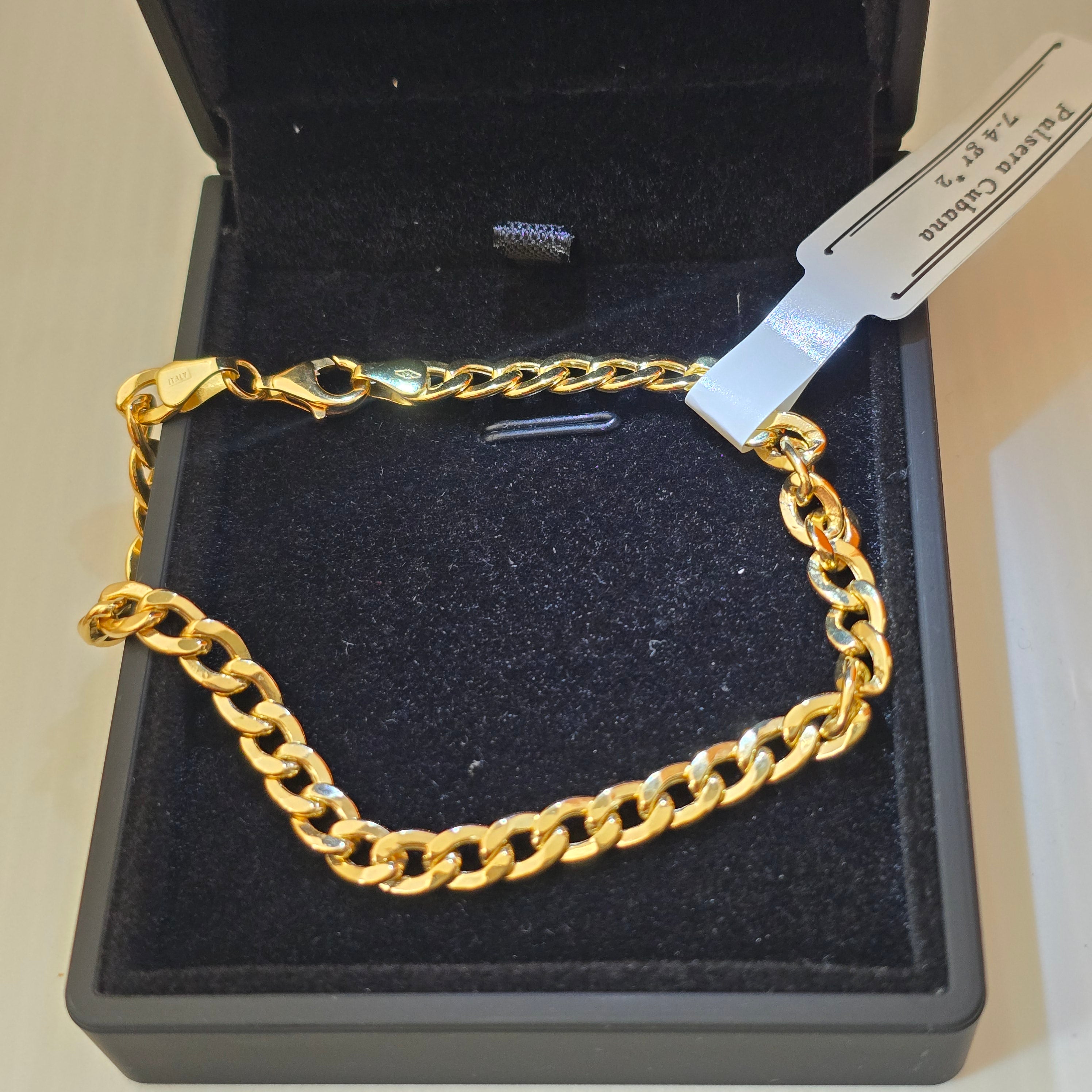Cuban weave bracelet, 18-karat gold, 7.4 grams, 20cm