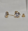 Flower tendrils with white zircon