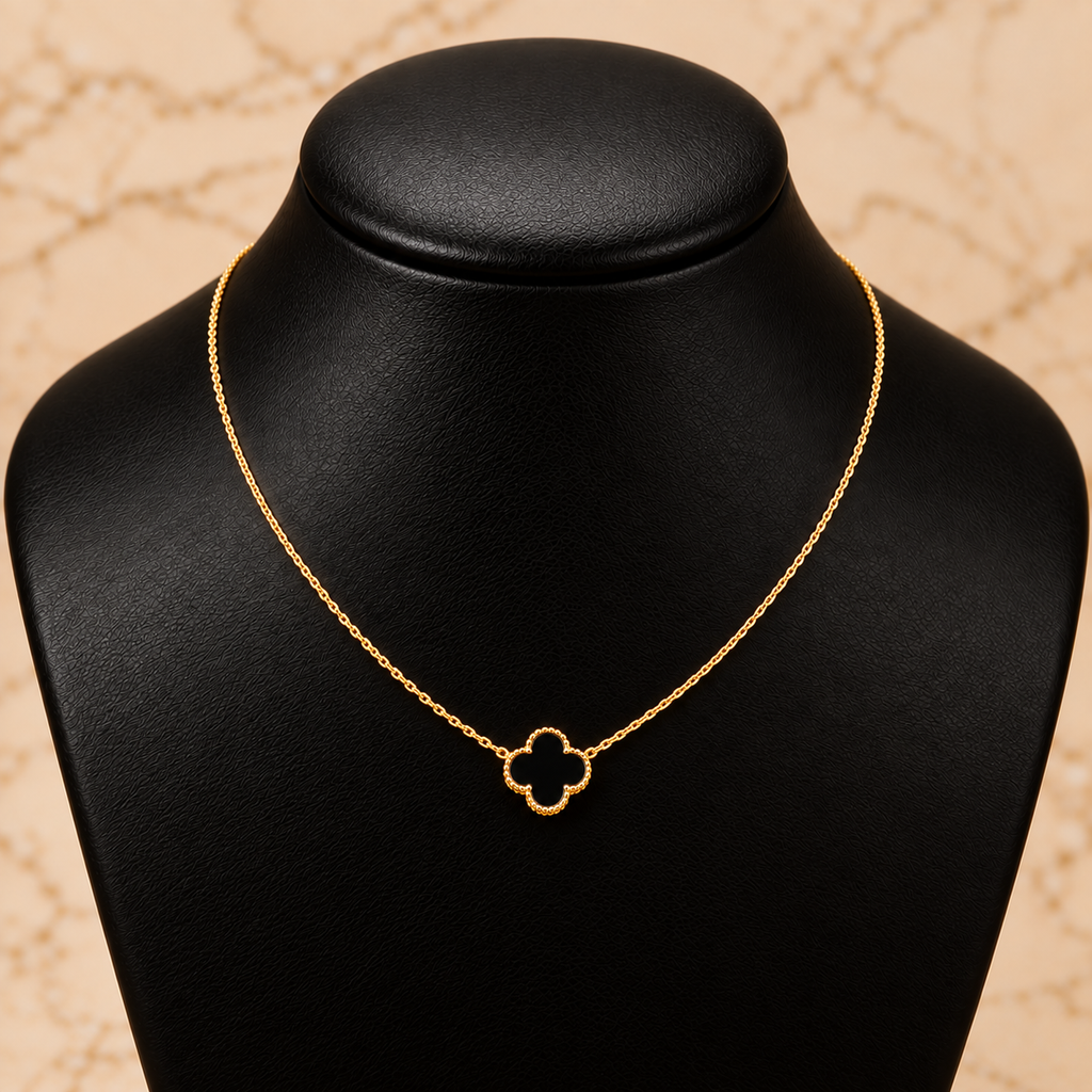 Black clover pendant necklace – solid 18k gold