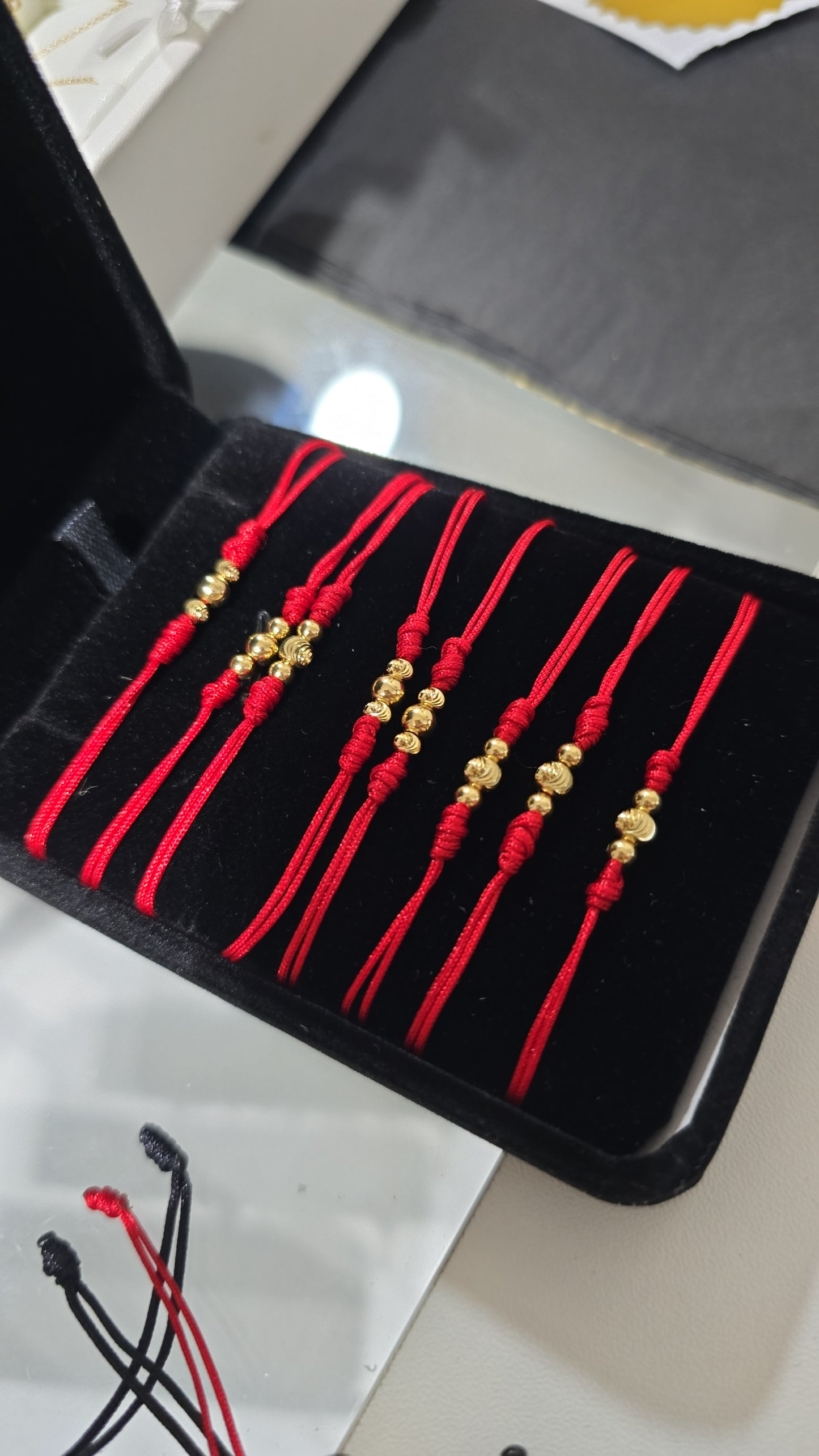 Pulseras de la suerte hilo rojo en Oro18kilates italiano
