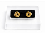 Earrings knot