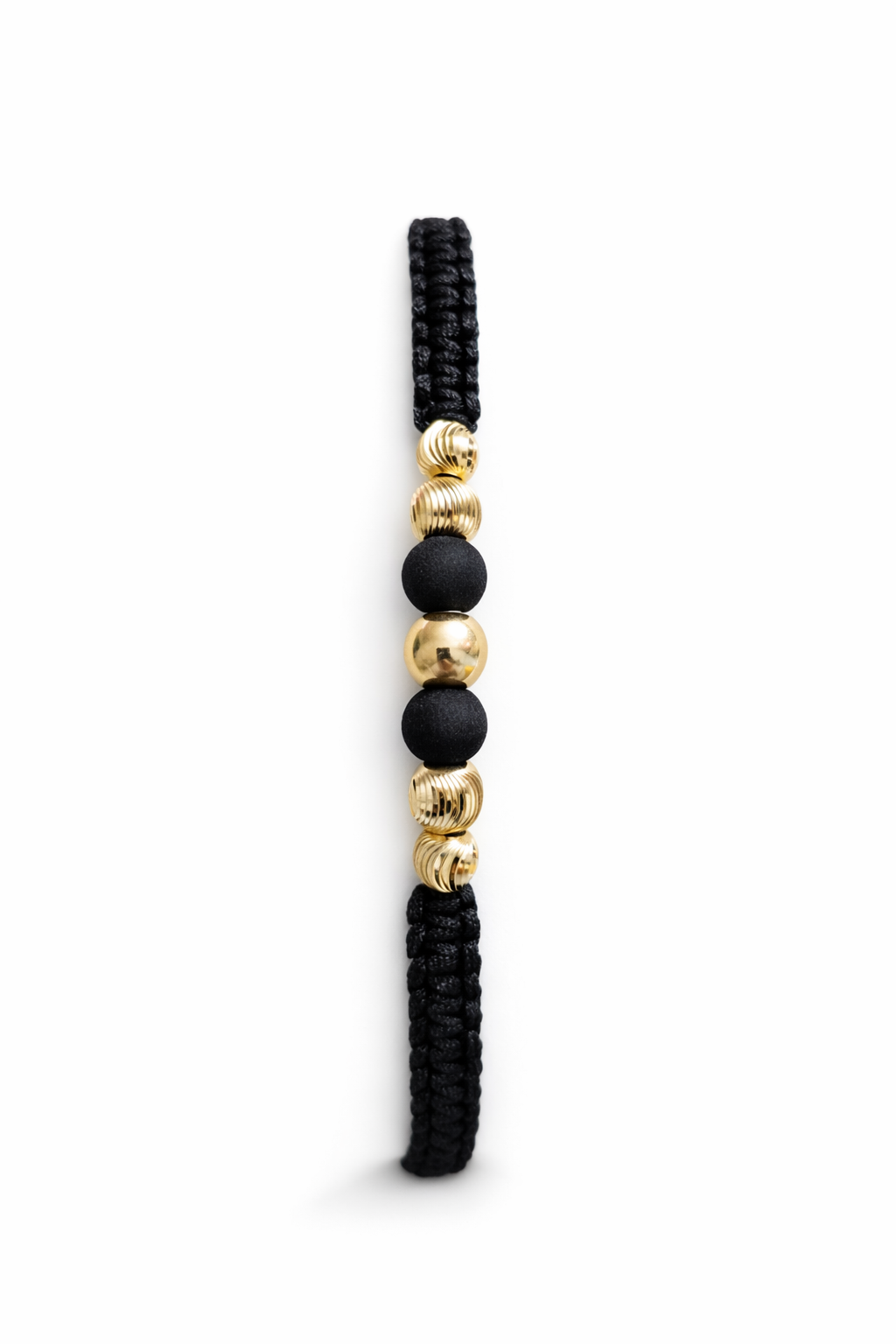 Pulsera con cuentas doradas