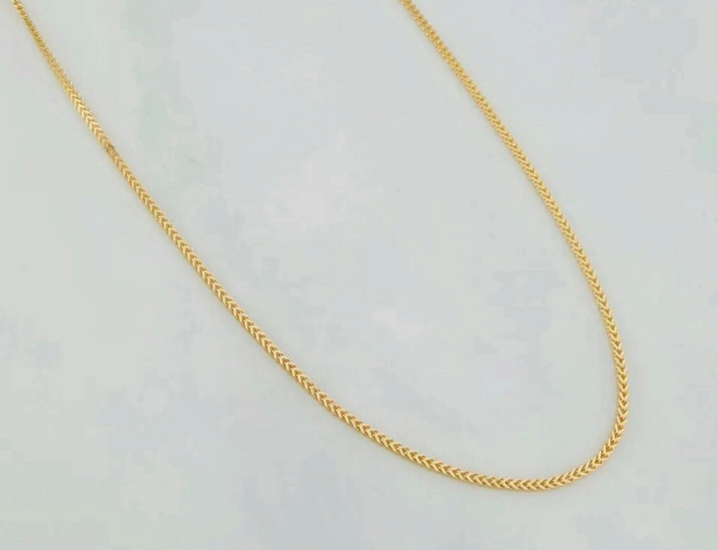 Cadena francesa tejida de 60 cm en oro amarillo italiano de 18 quilates, 9,2 gramos