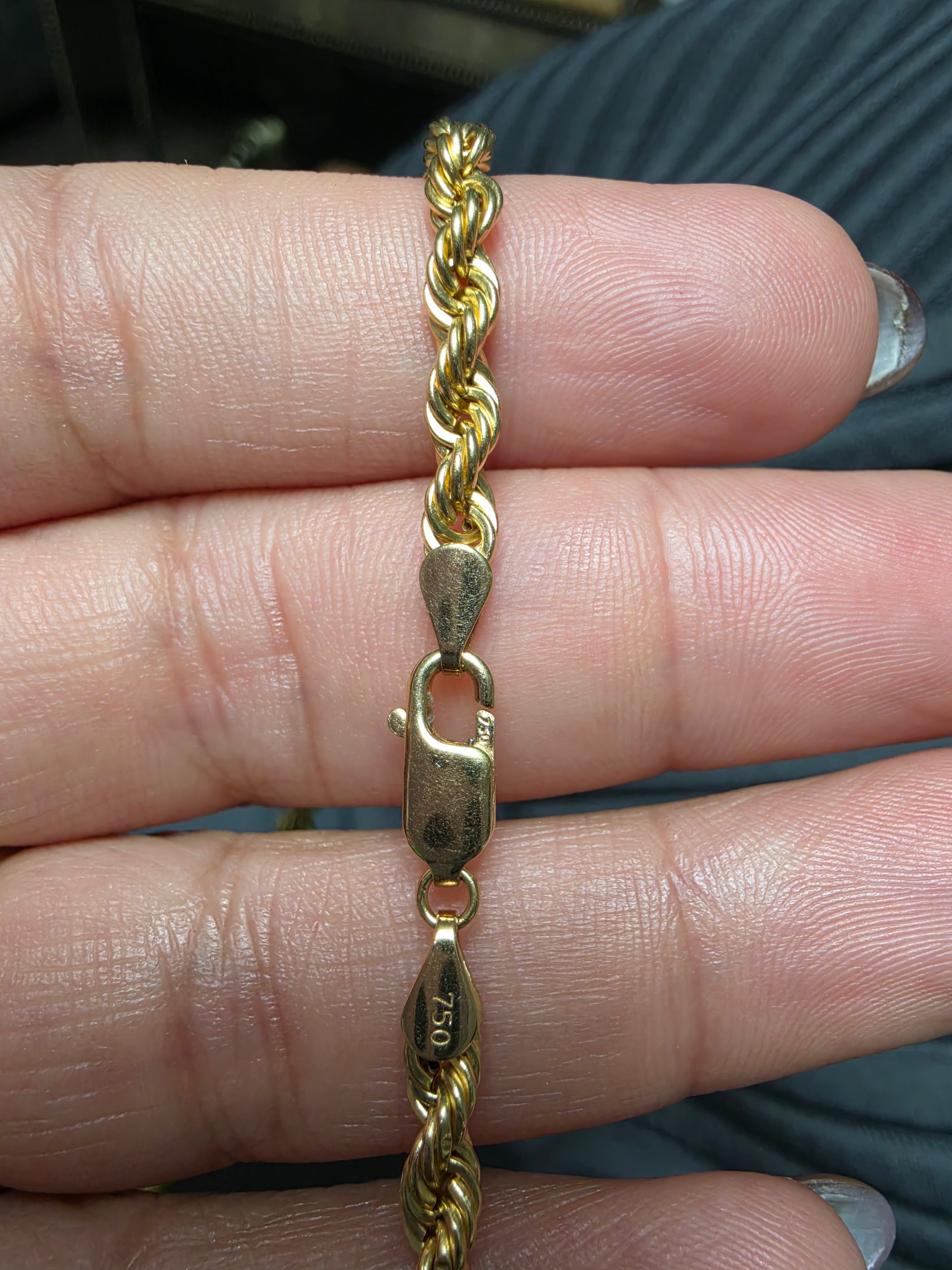 Loop weave chain necklace – solid 18k gold