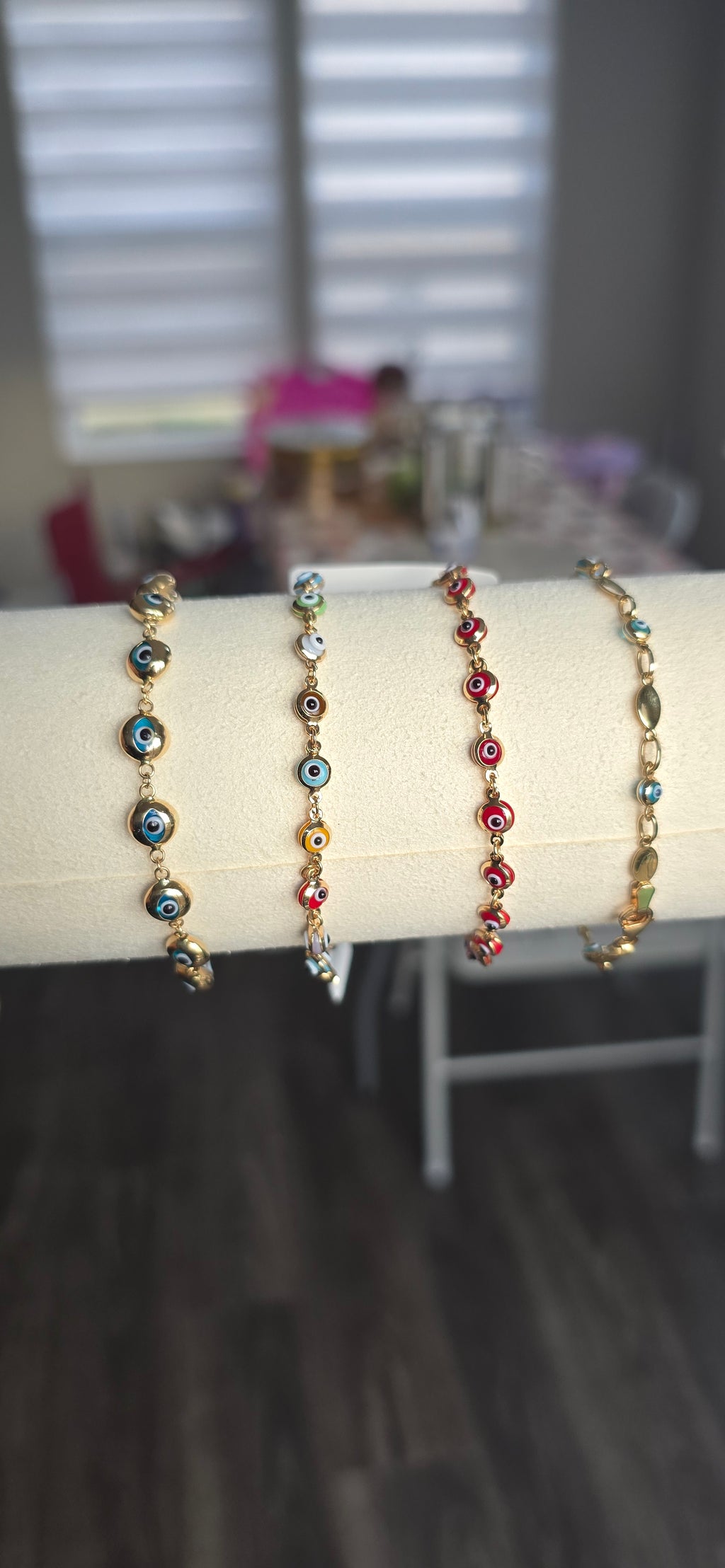 Red evil eye bracelet, 19 cm, 4.2 grams