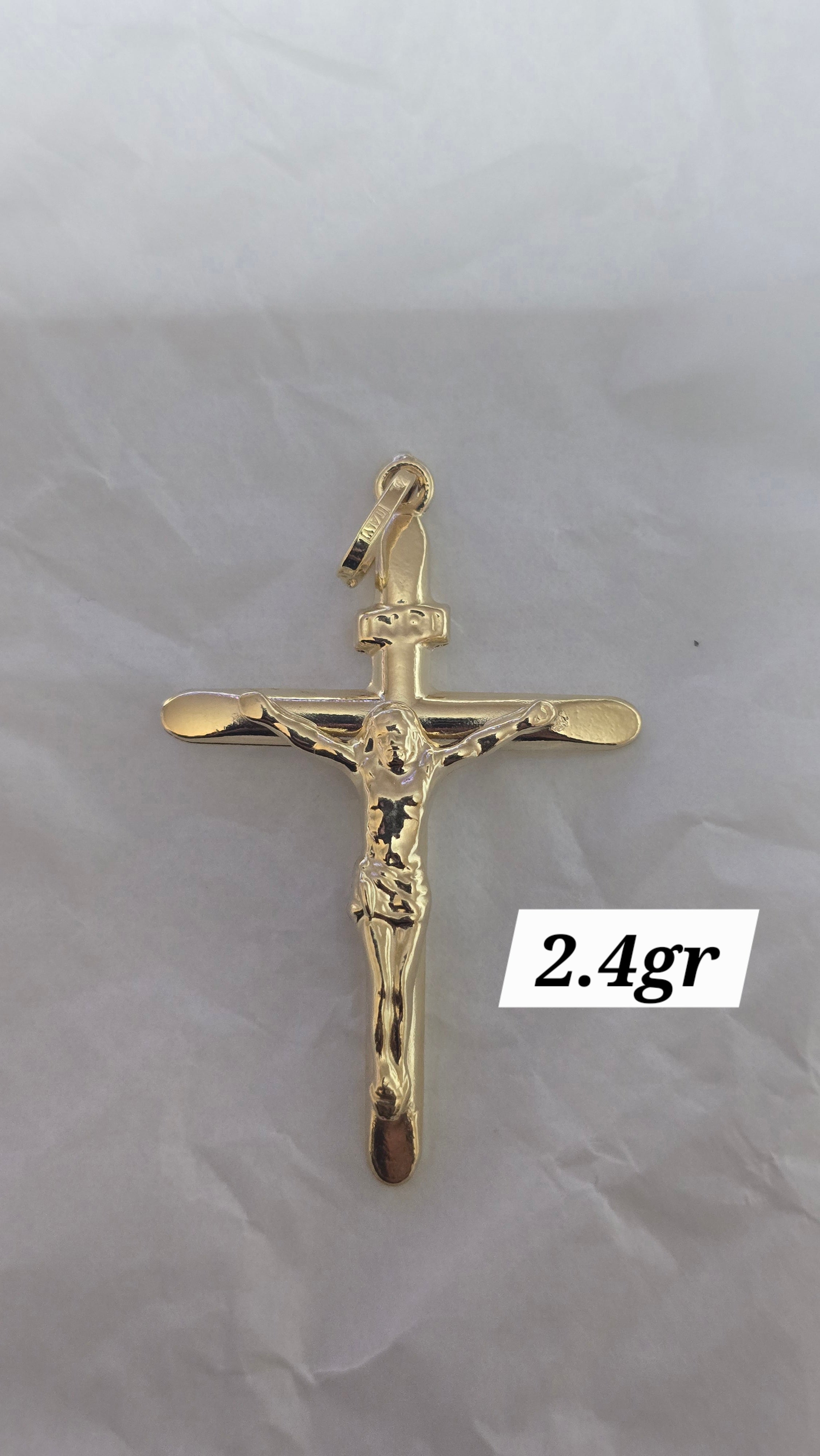 2.4g pendant of Jesus crucified