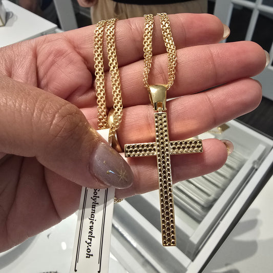 Set Cadena china o tejido bismark  de 60 cm de 13 gr t dije cruz diamantado de 3.8gr todo en oro 18k italiano