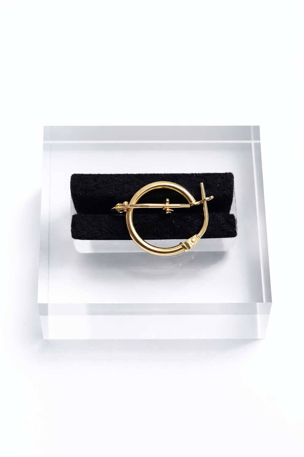 Dainty hoop earrings – solid 18k gold